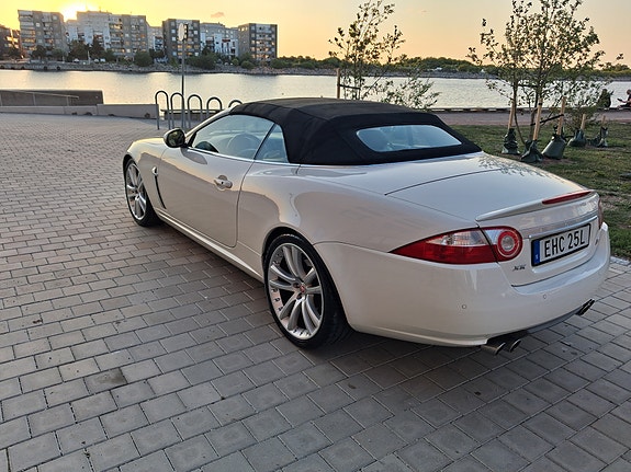 Jaguar XKR 5 of 12