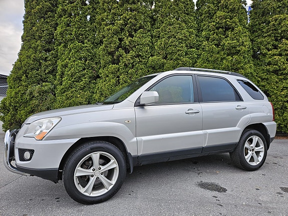Kia Sportage 2 of 5