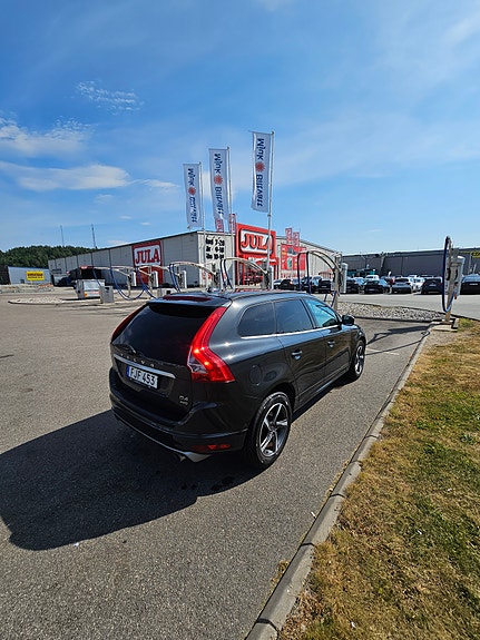 Volvo XC60 5 of 19