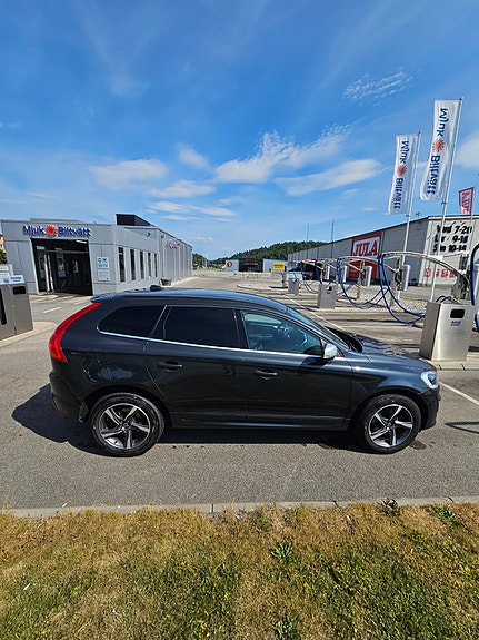Volvo XC60 4 of 5