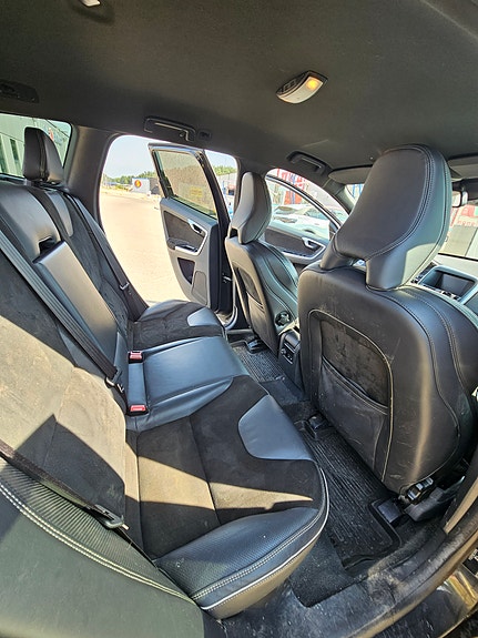 Volvo XC60 18 of 19