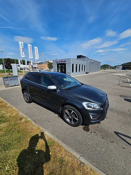 Volvo XC60 3 of 5