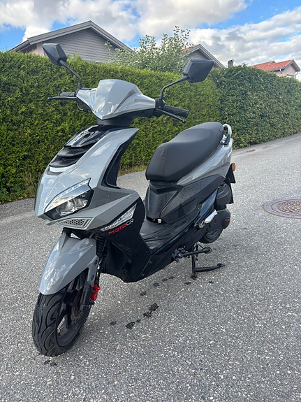 Motocr Comet SP 2 of 5