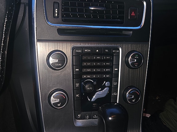 Volvo S60 3 of 6