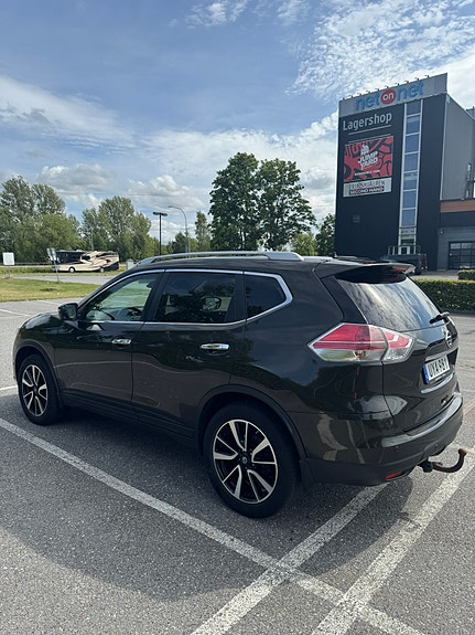 Nissan X-Trail 5 of 5
