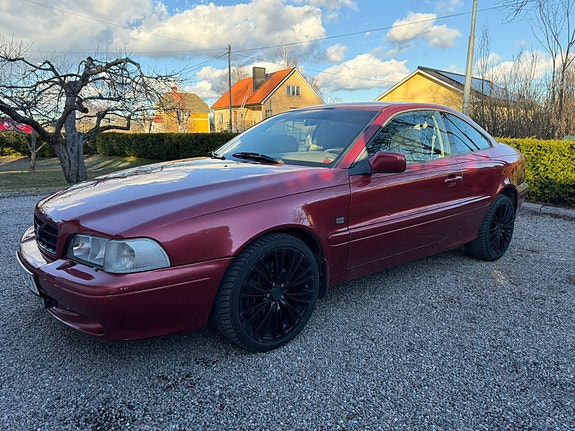 Volvo C70 2 of 14