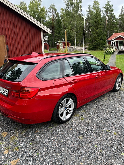 BMW 320d 4 of 9