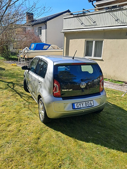 Volkswagen UP! 4 of 8