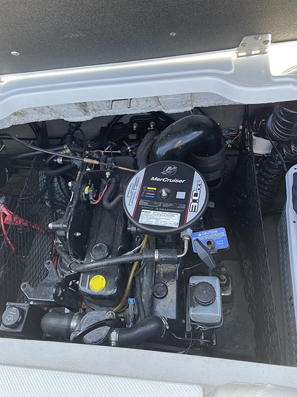GLASTRON 205 GT-2010 4 of 5