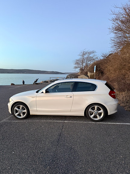 BMW 130i 5 of 5