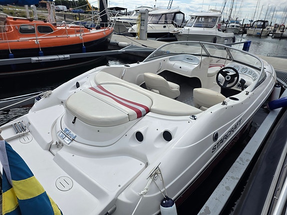 Starcraft 1700 Limited Edition Bowrider Volvo Penta V6 190HK 8 of 22