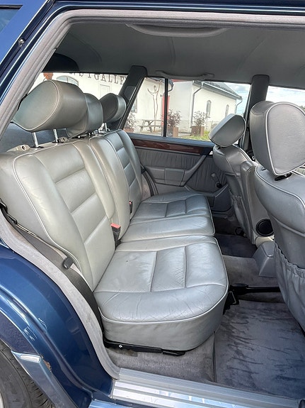 Mercedes-Benz 230 TE 11 of 12