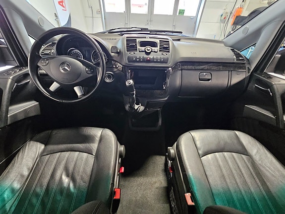 Mercedes-Benz Viano CDI 3.0 3.0t TouchShift Ambiente Camper Extra Lång 26 of 30