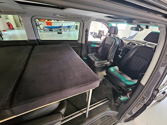 Mercedes-Benz Viano CDI 3.0 3.0t TouchShift Ambiente Camper Extra Lång 15 of 30