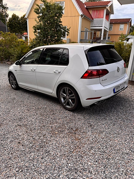 Volkswagen Golf VII 3 of 5
