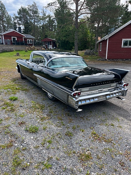 Cadillac Sixty Special 5 of 5