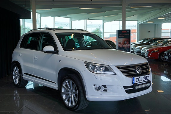 Volkswagen Tiguan 2 of 5