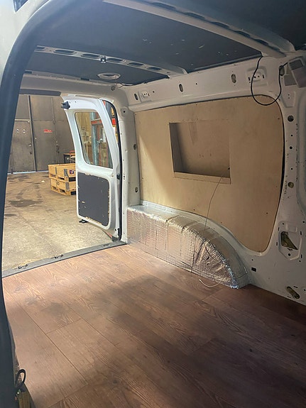 Volkswagen Caddy Maxi 20 of 25