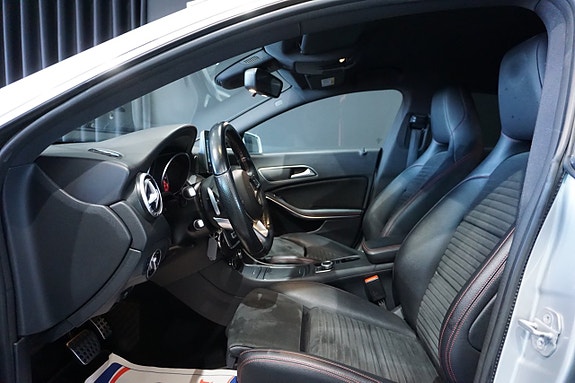 Mercedes-Benz CLA200 d 14 of 16