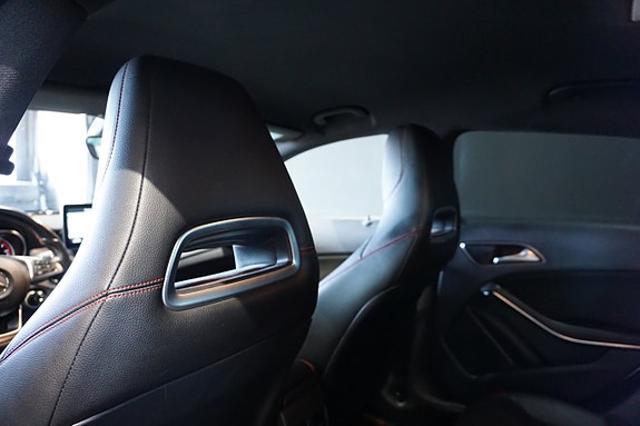 Mercedes-Benz CLA200 d 11 of 16