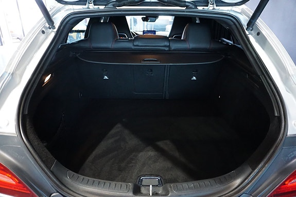 Mercedes-Benz CLA200 d 9 of 16