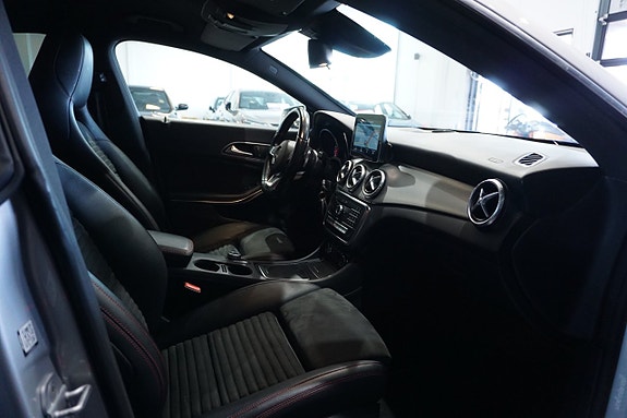 Mercedes-Benz CLA200 d 15 of 16