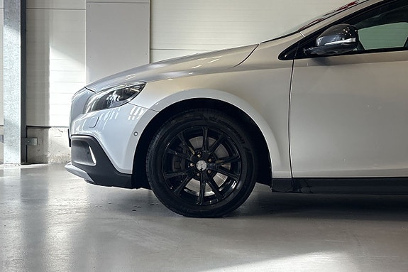 Volvo V40 Cross Country 5 of 5