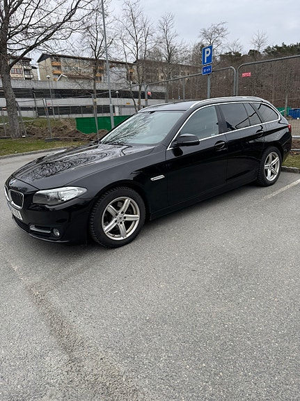 BMW 520d 2 of 5