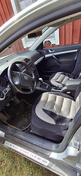 Skoda Octavia Scout 5 of 5