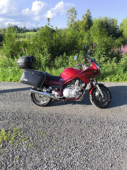 Yamaha XJ900S 3 of 5