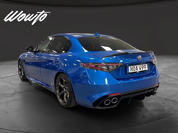 Alfa Romeo Giulia Quadrifoglio 5 of 16