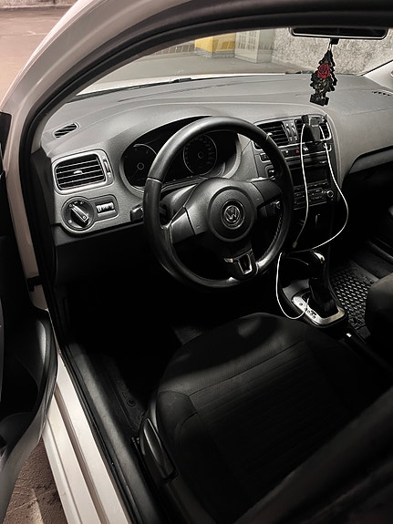 Volkswagen Polo 3 of 5