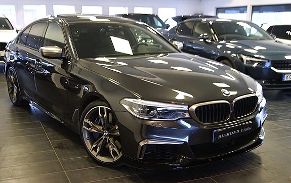 BMW M550i 2 of 5