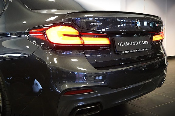 BMW M550i 5 of 5