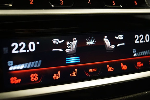 BMW M550i 21 of 30