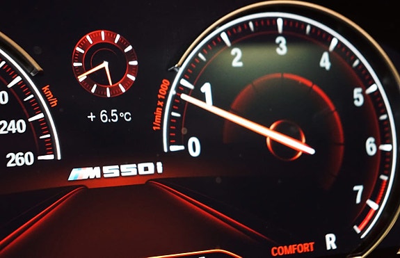 BMW M550i 14 of 30