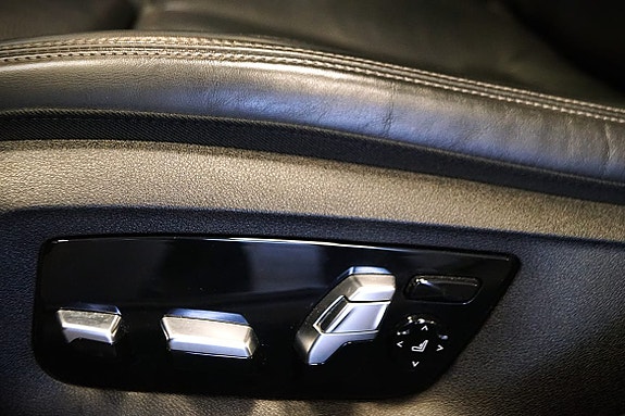 BMW M550i 28 of 30
