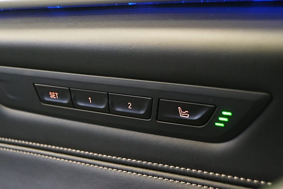 BMW M550i 23 of 30
