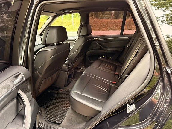 BMW X5 5 of 7