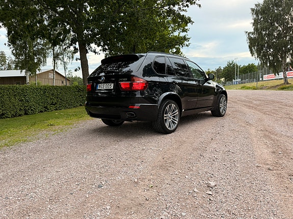 BMW X5 3 of 7