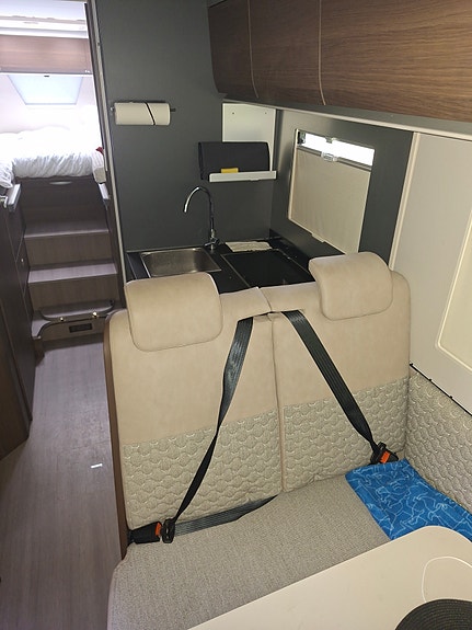Adria Coral 670 sl supreme 7 of 9
