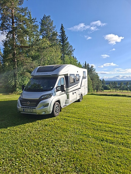Adria Coral 670 sl supreme 2 of 9
