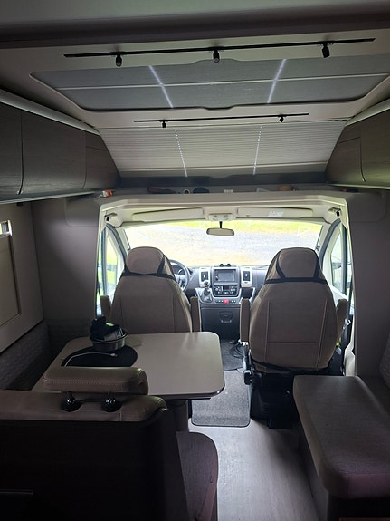 Adria Coral 670 sl supreme 5 of 9