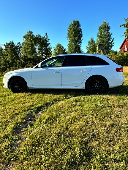 Audi A4 2 of 15
