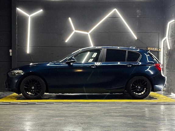 BMW 118d 4 of 5