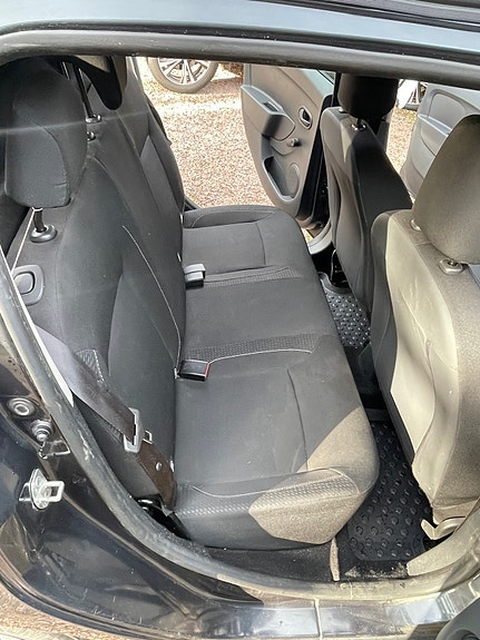 Dacia Sandero 5 of 5