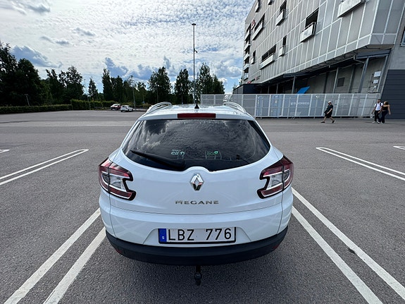 Renault Megane III 2 of 5