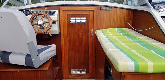 Marieholm Catalina M22 Volvo Penta 4 of 6