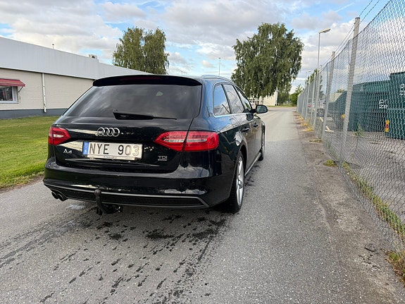 Audi A4 4 of 10