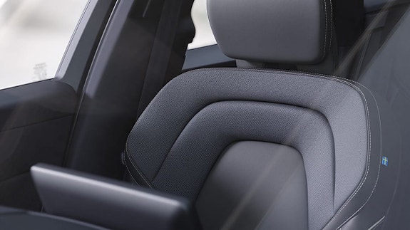 Volvo XC60 13 of 16
